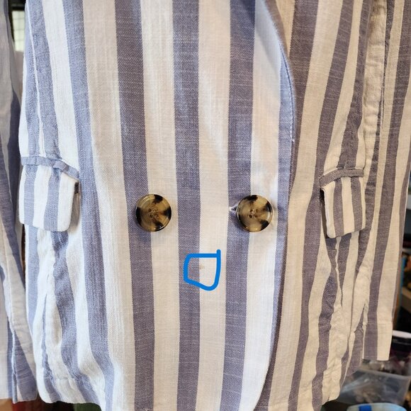 Blue and White Striped Blazer by Forever 21. 100% Cotton. Size M - Picture 7 of 7